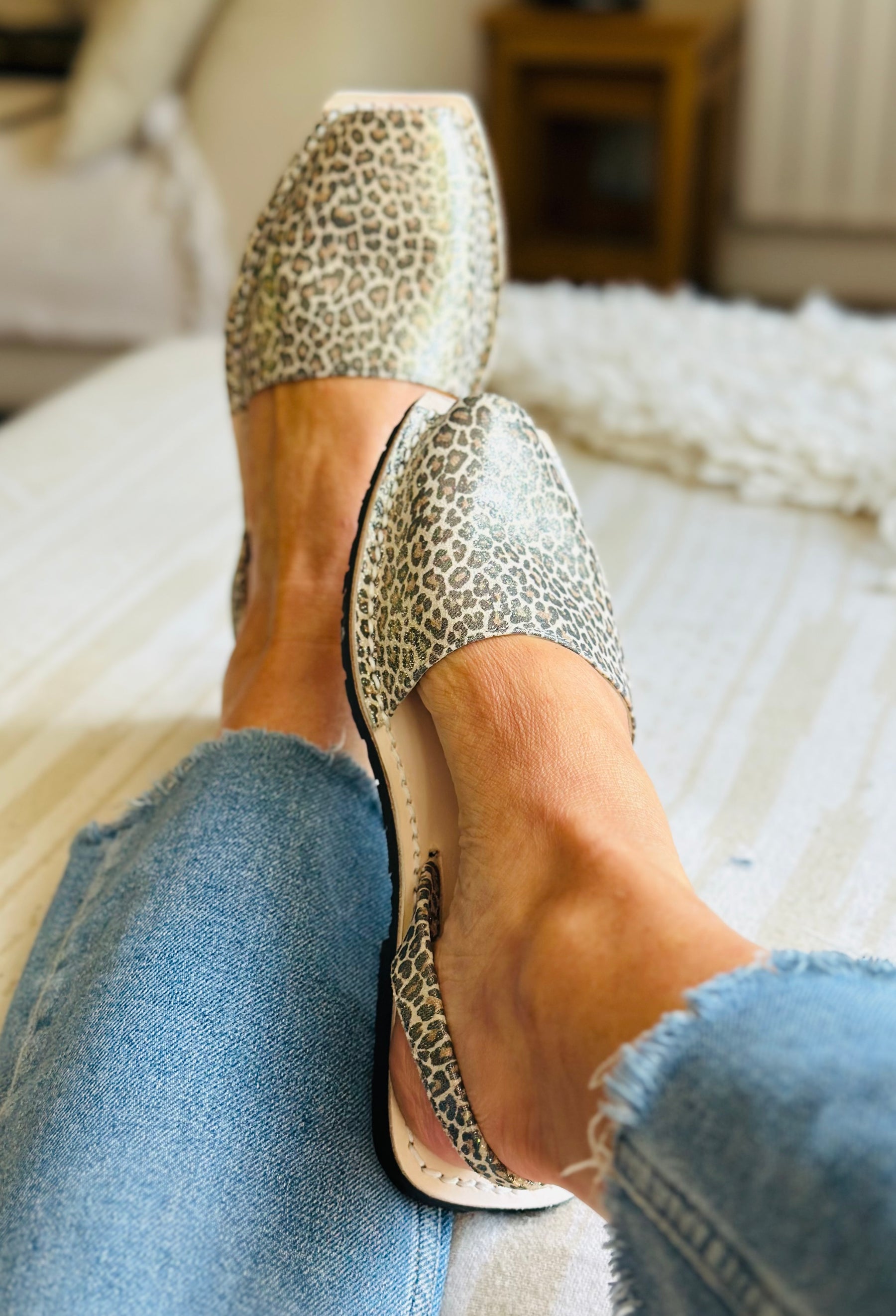 New Shape! Lyon Leopard Avarcas
