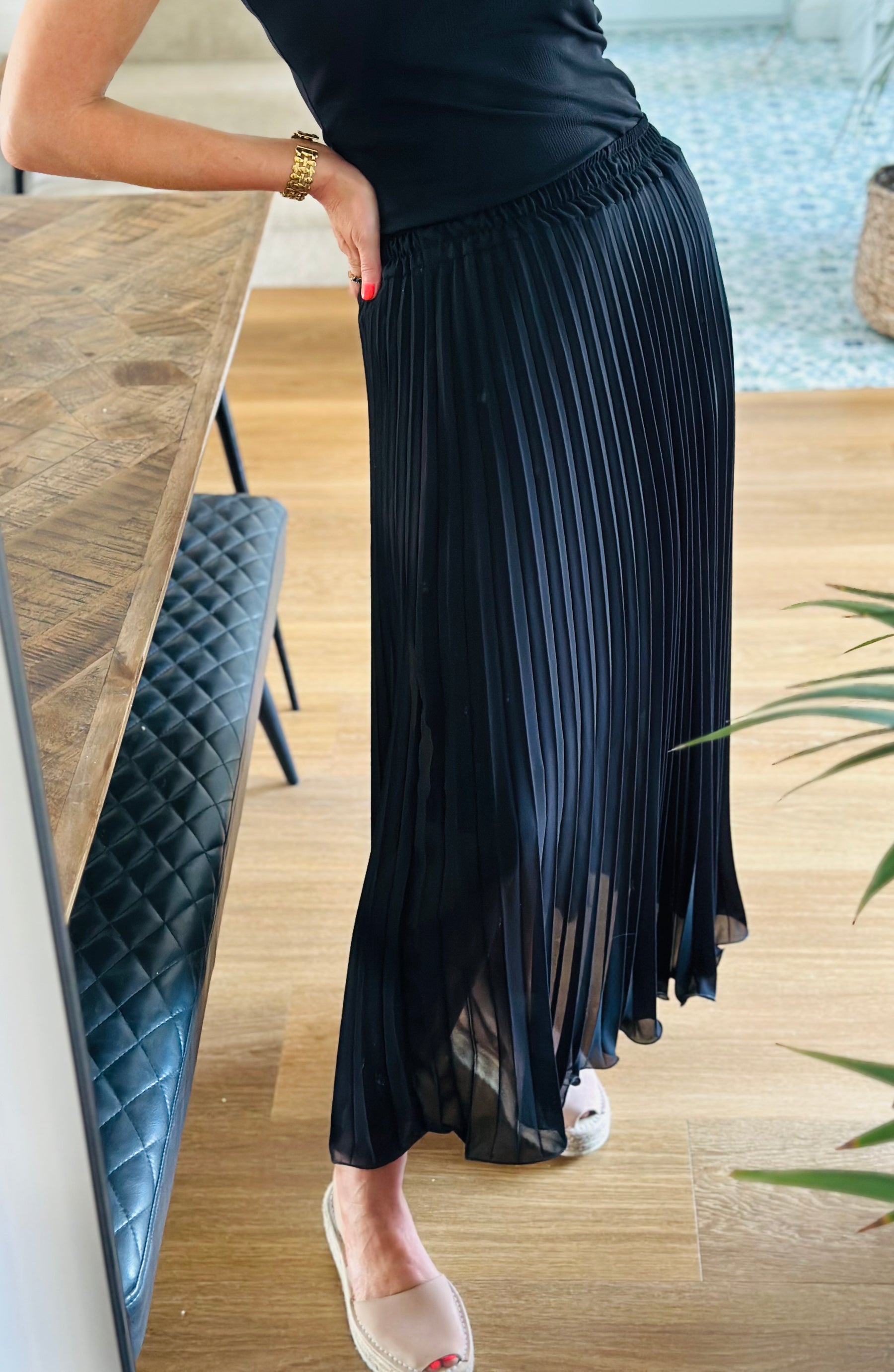 Black pleated Skirt