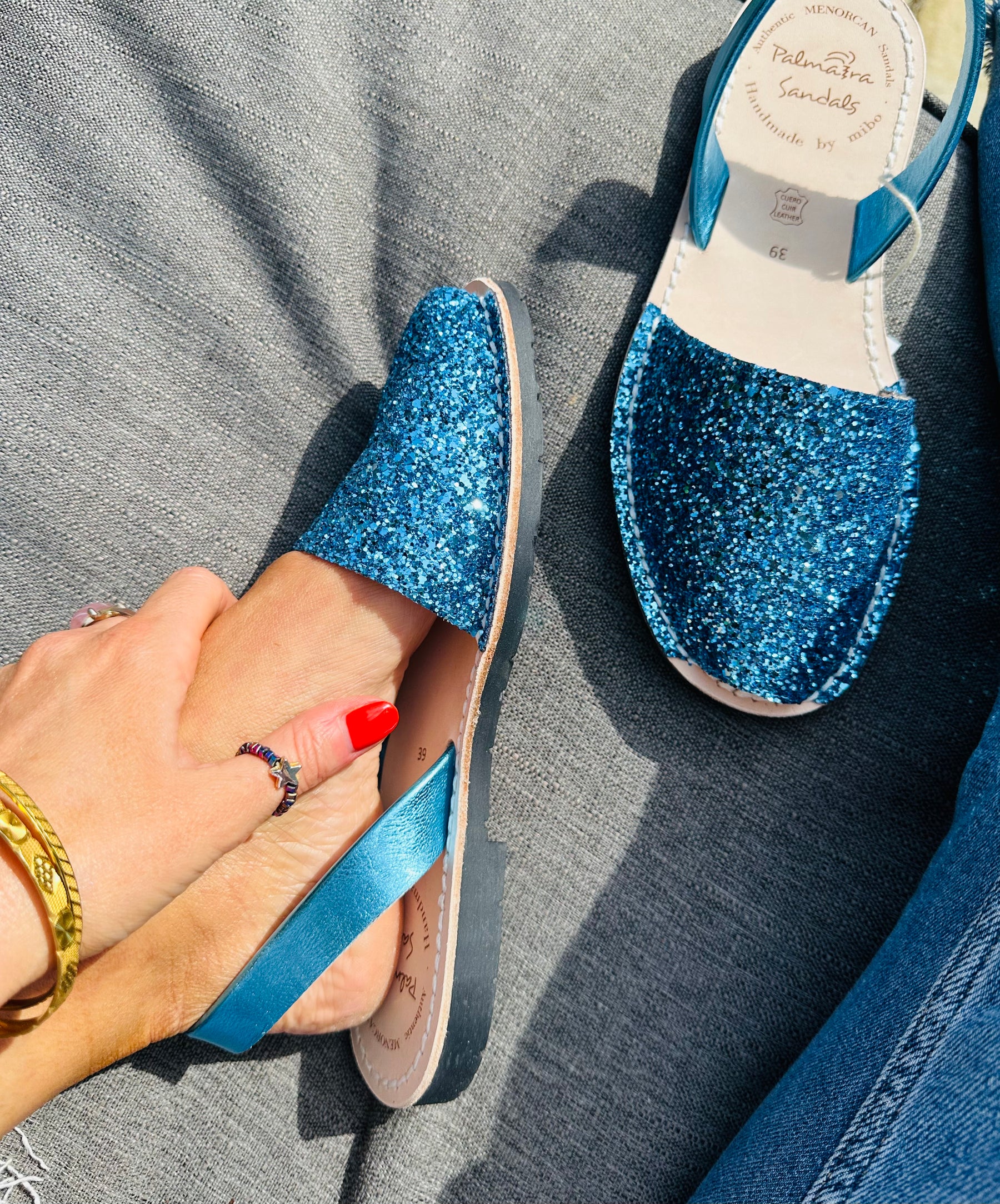 SAMPLE SALE Blue Glitter size 39,40,42