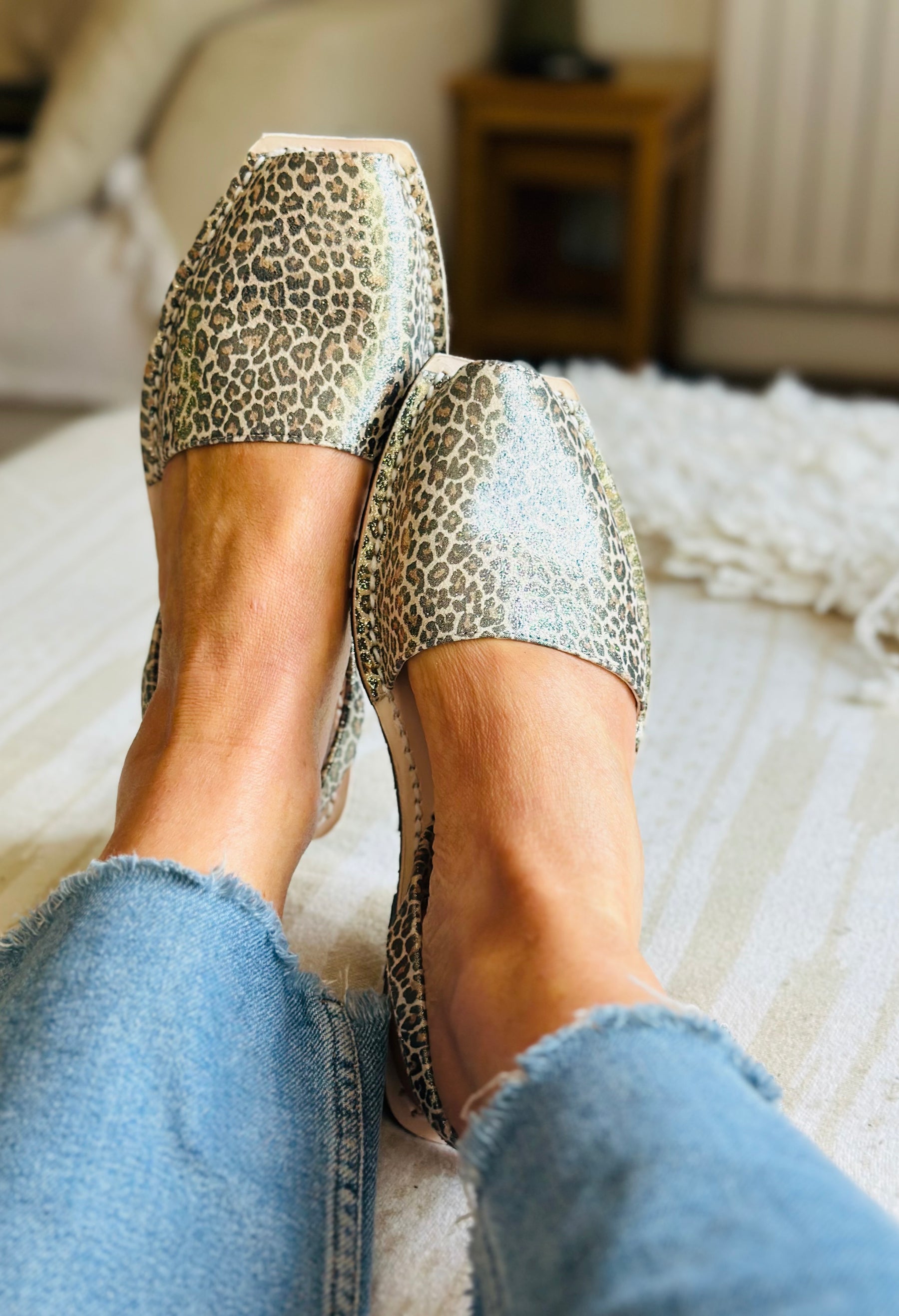 New Shape! Lyon Leopard Avarcas