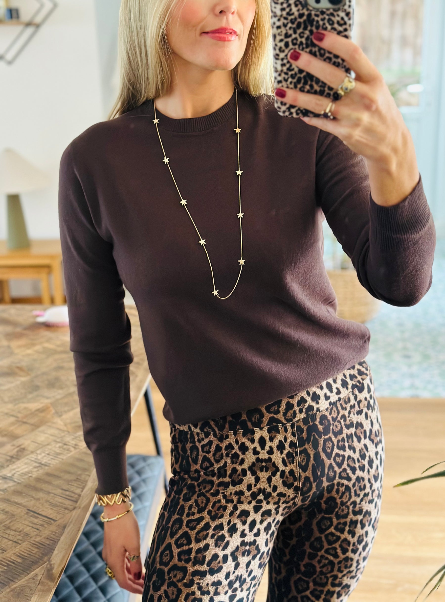 Round Neck Classic Knit