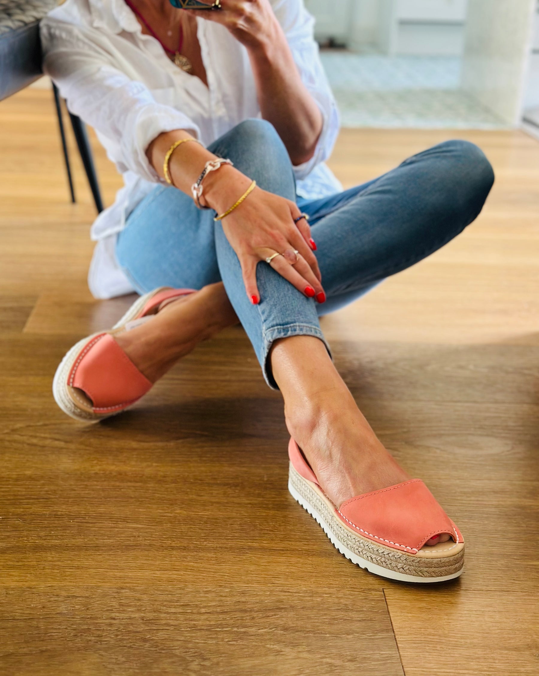 SAMPLE SALE Peachy Lowform Avarcas SIZES 37, 38, 41
