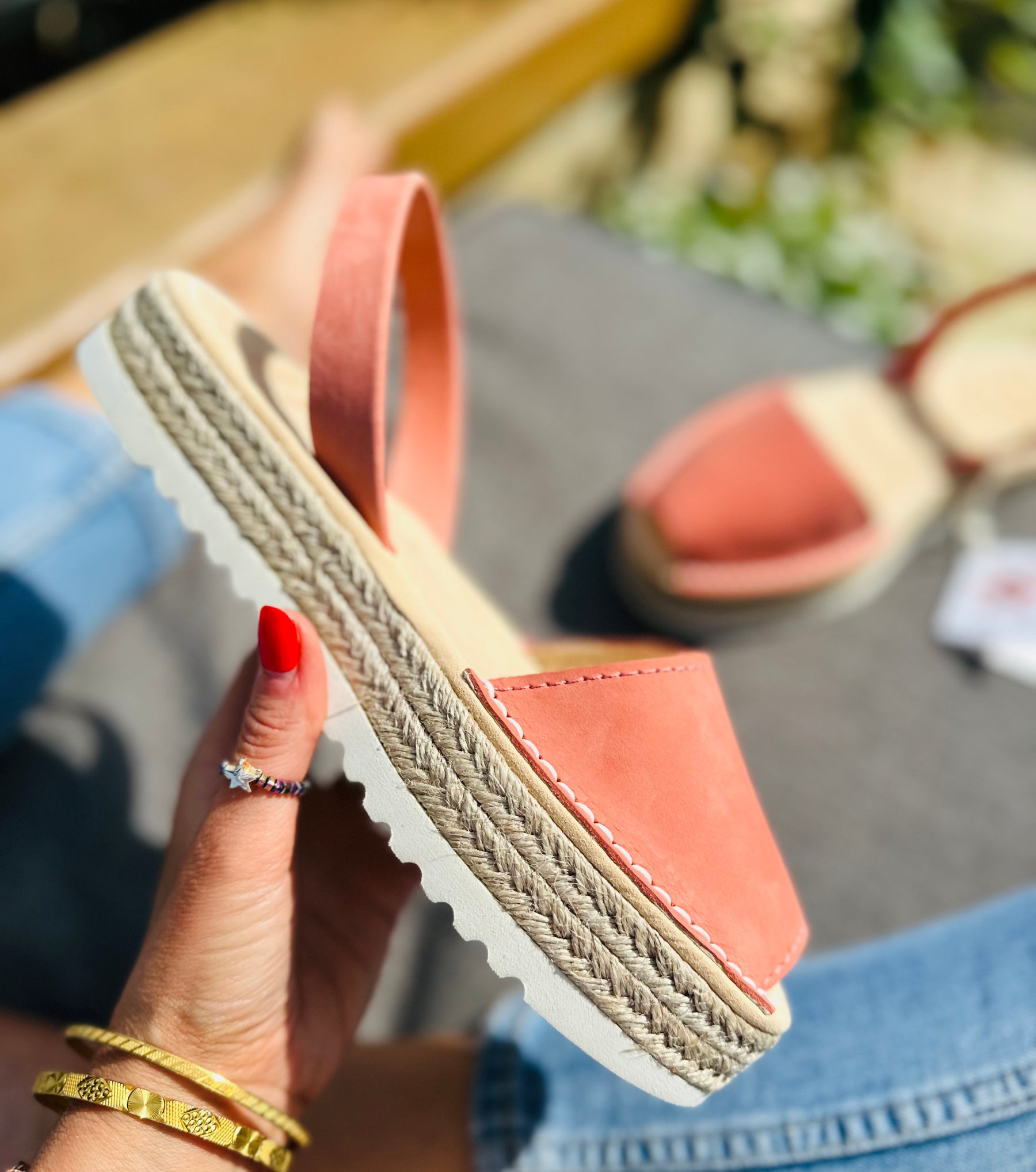 SAMPLE SALE Peachy Lowform Avarcas SIZES 37, 38, 41