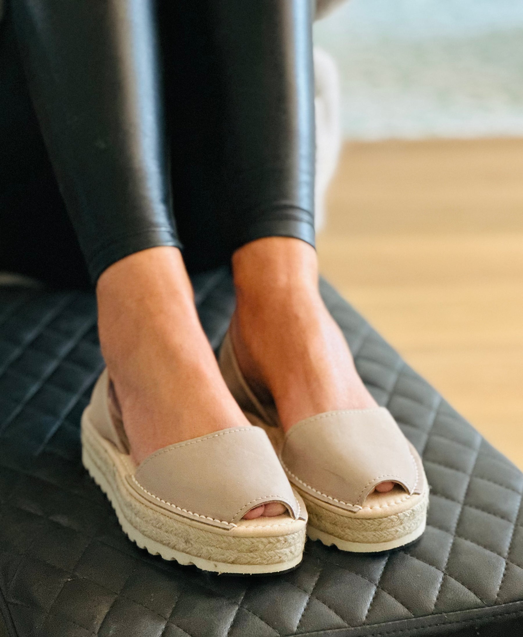 SAMPLE SALE Sienna Lowforms SIZE 43