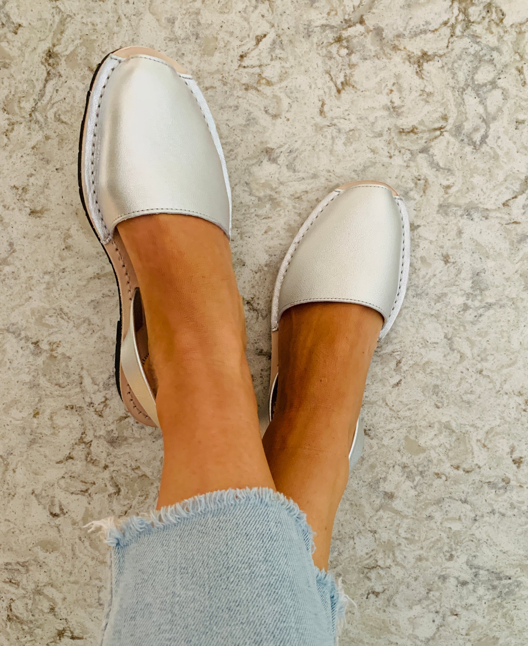 SAMPLE SALE Silver Leather Avarcas SIZES 37 & 39