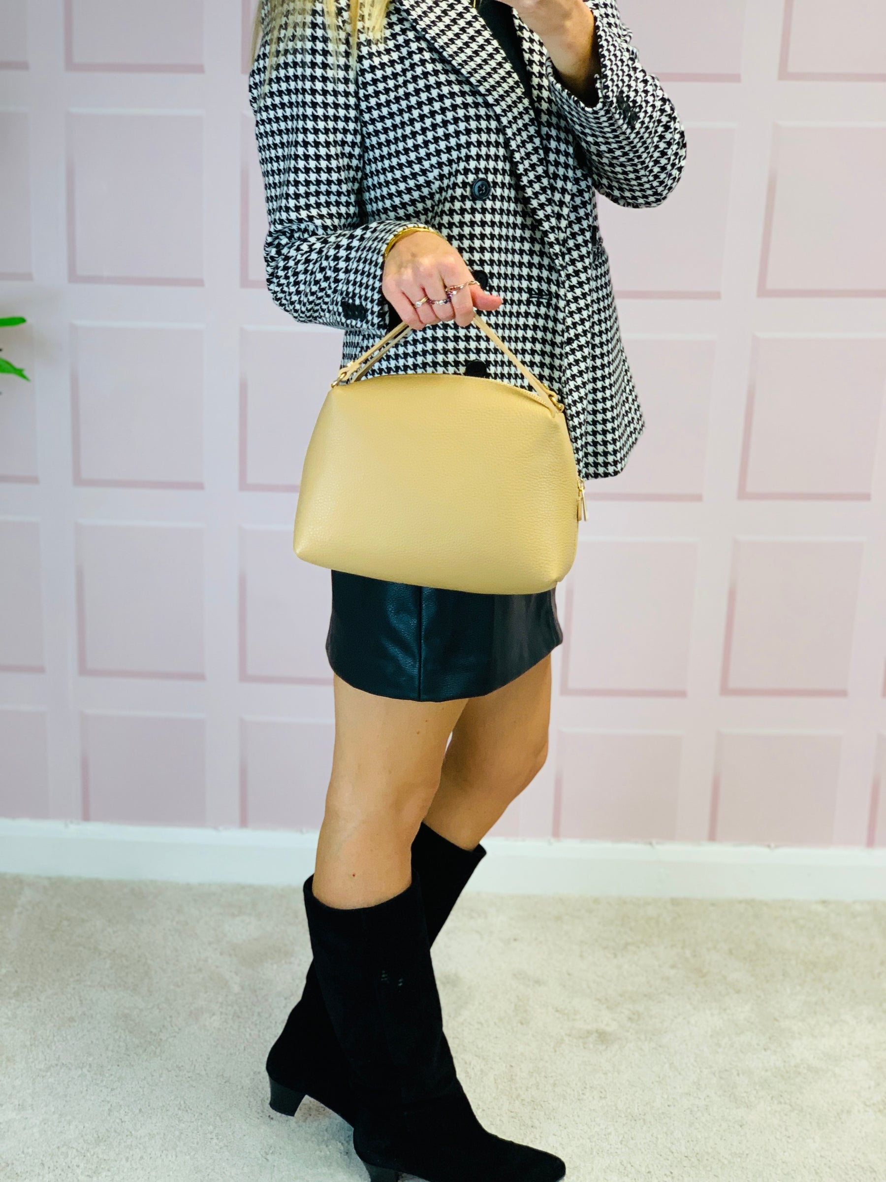 The Firenze Crossbody Light Tan