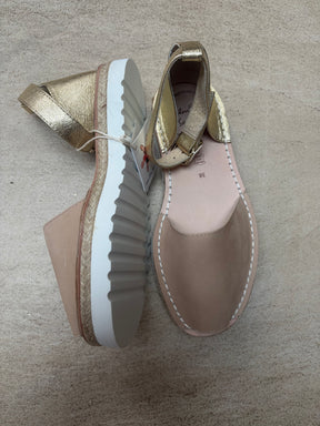 Minor Faults jeanie size 38