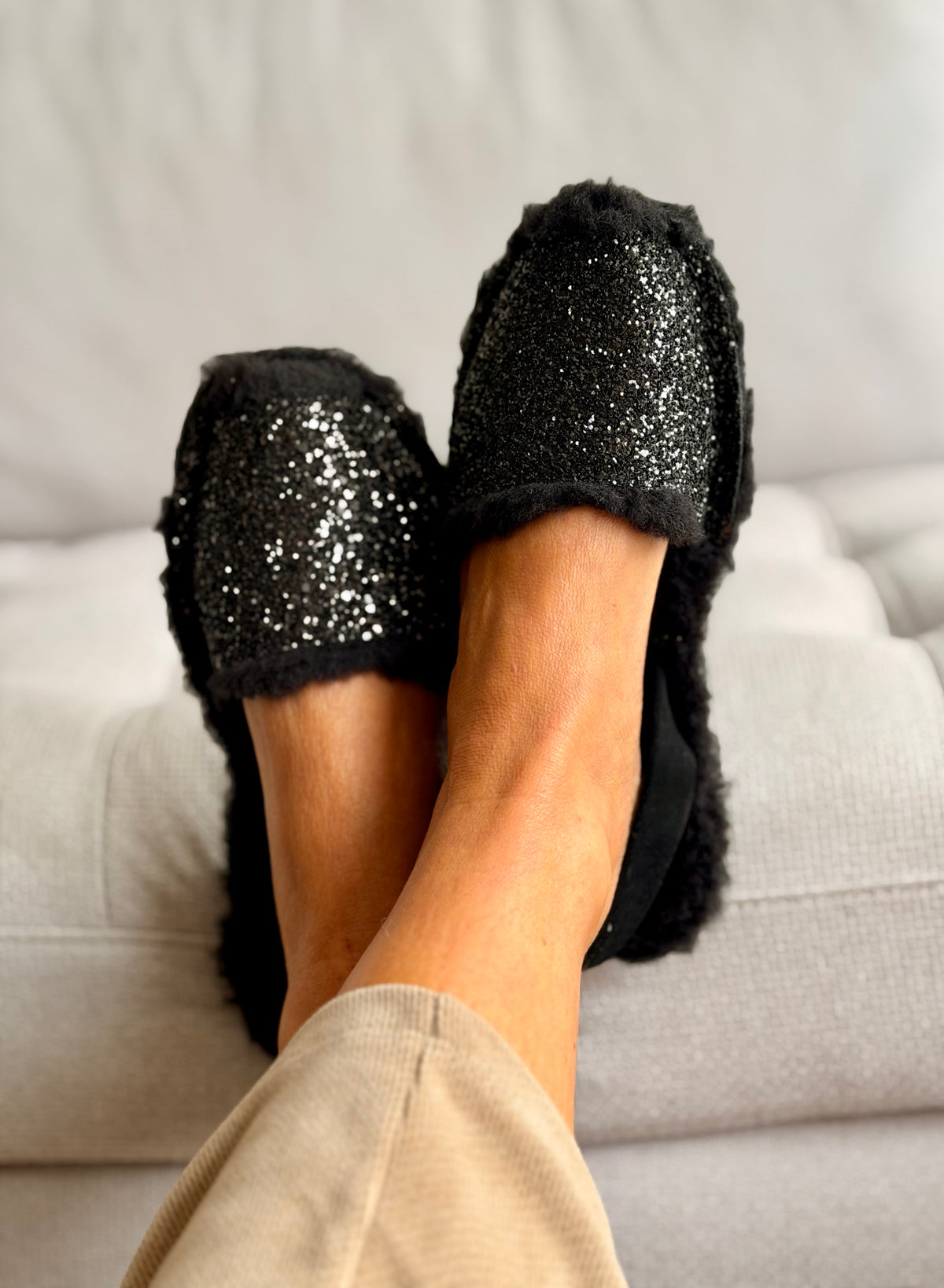 PRE-ORDERS: Black Glitter Palmaira Snug