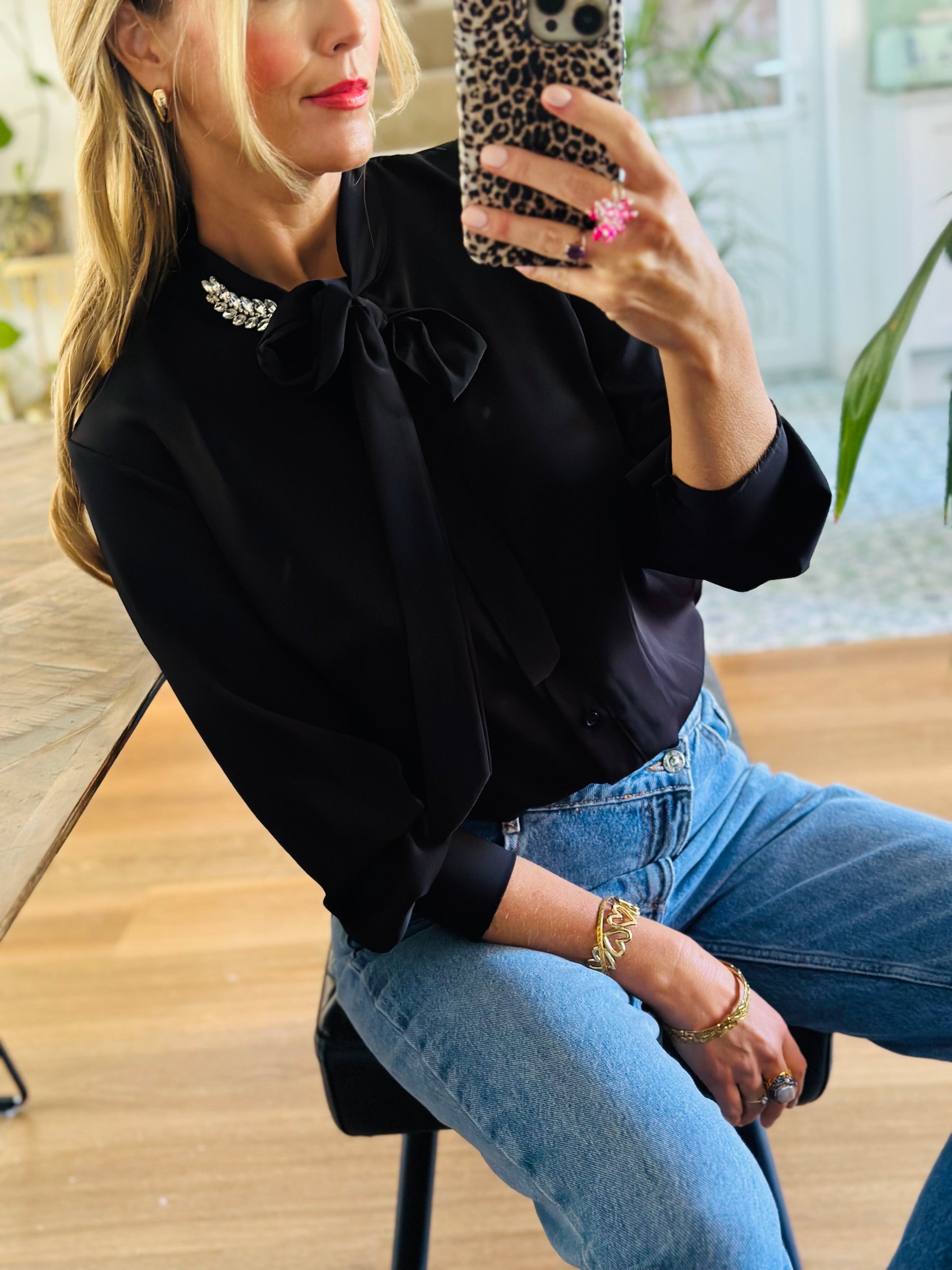 Pussybow blouse