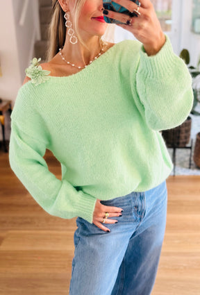 Flower Shoulder Jumper in Apple Green