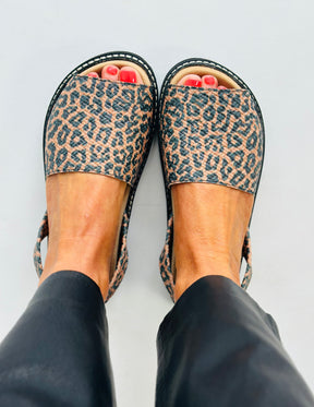 Leopard Print Ergonomic