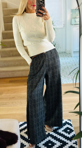 Classic Patterned Knit