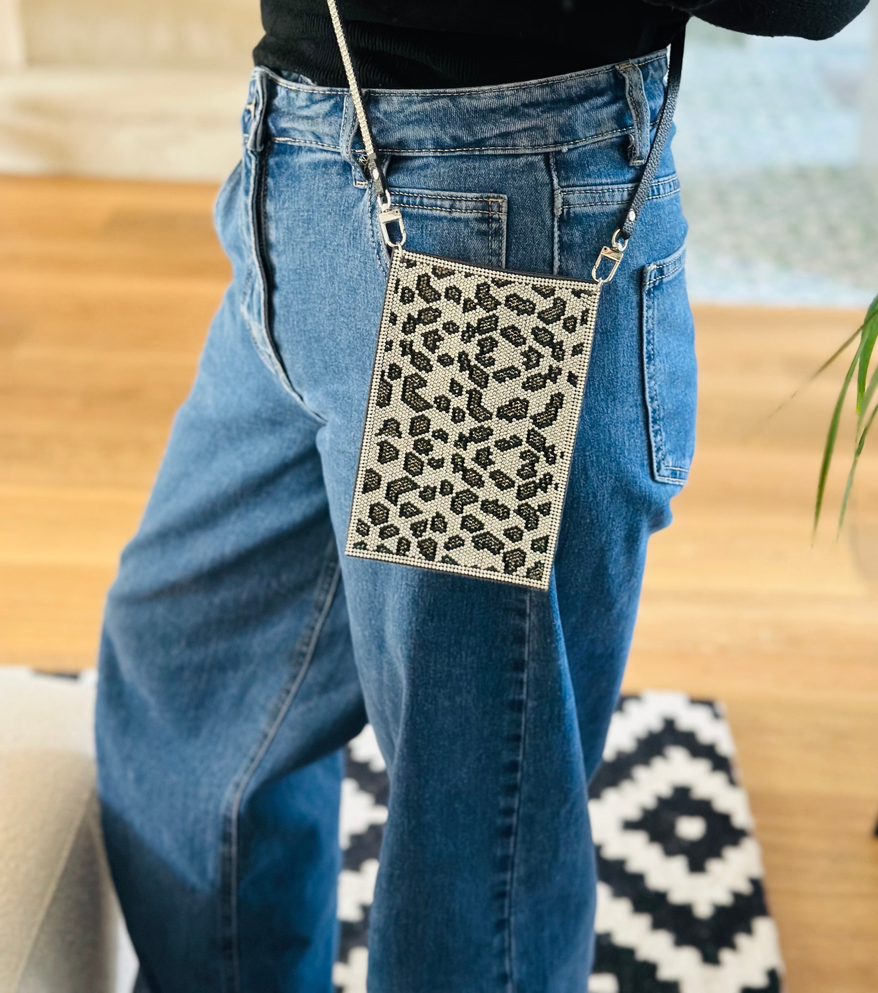 Leopard Print Crystal Phone Bag