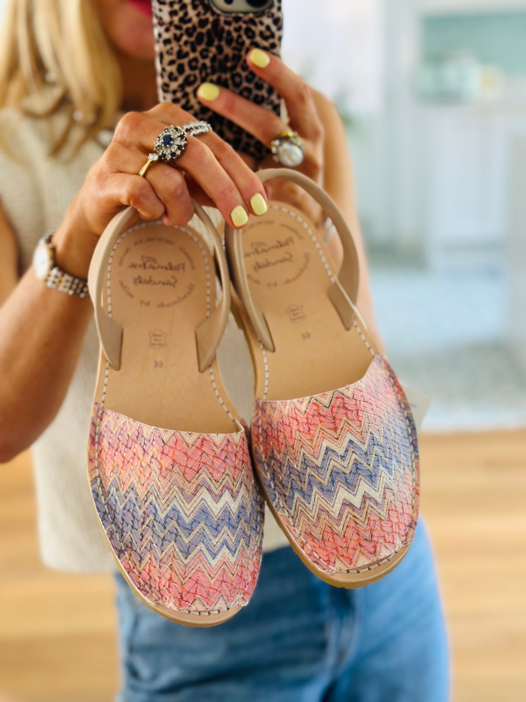 Peace Zig-Zag Avarcas