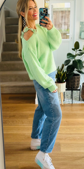 Flower Shoulder Jumper in Apple Green