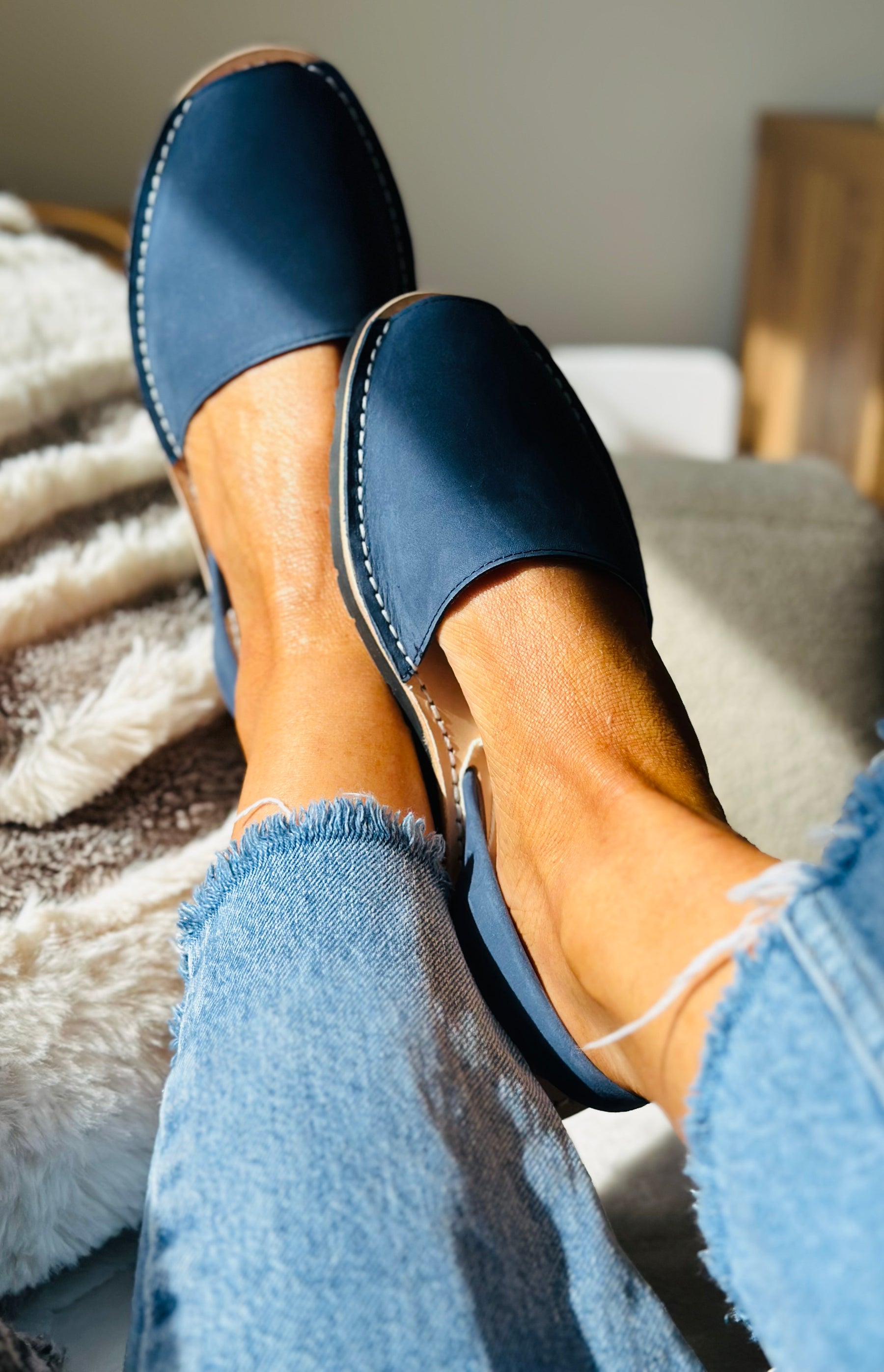 Navy Nubuck Avarcas