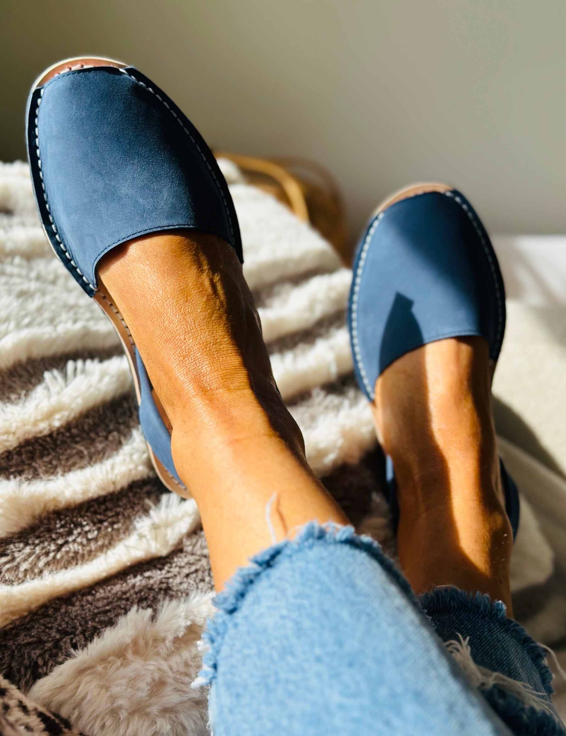 Navy Nubuck Avarcas
