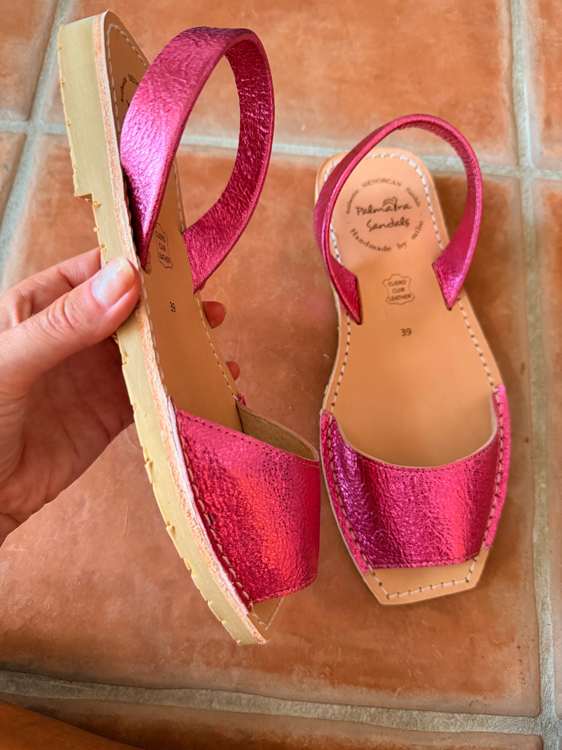 Sample Sale pink metallic peeptoe size 39