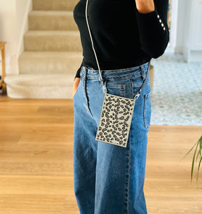 Leopard Print Crystal Phone Bag