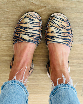 Untamed  Tiger Print Avarcas