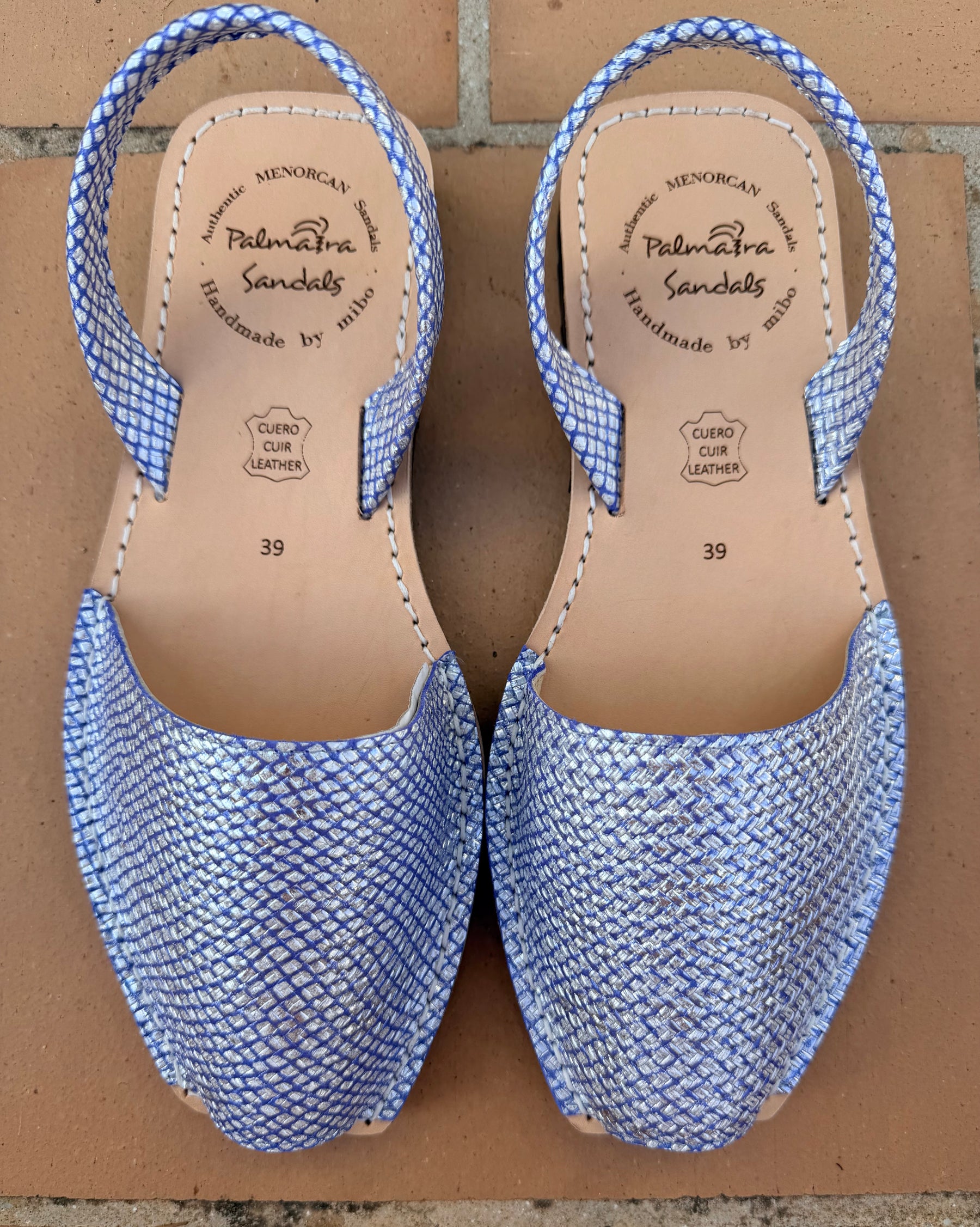 Sample Sale Blue and Silver size 39