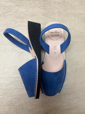 Sample Sale blue lightweight wedge size 39