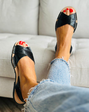 Noir Peeptoe