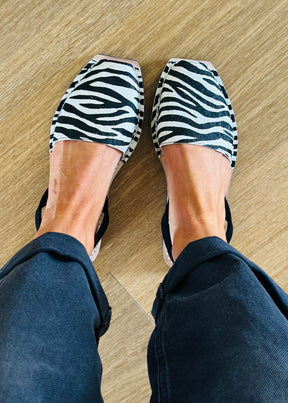 New Shape! Zoe Avarcas