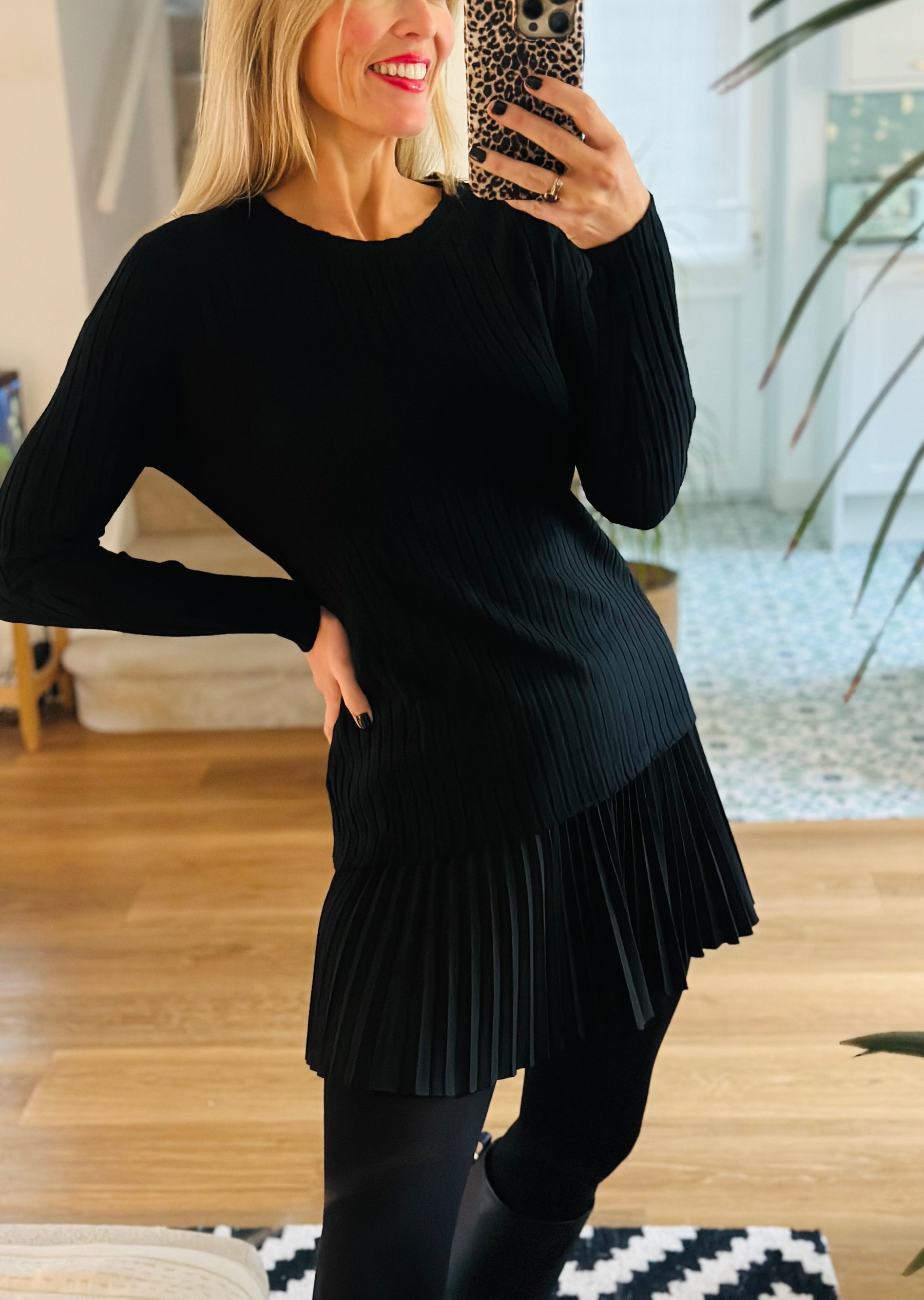 Round neck ribbed top