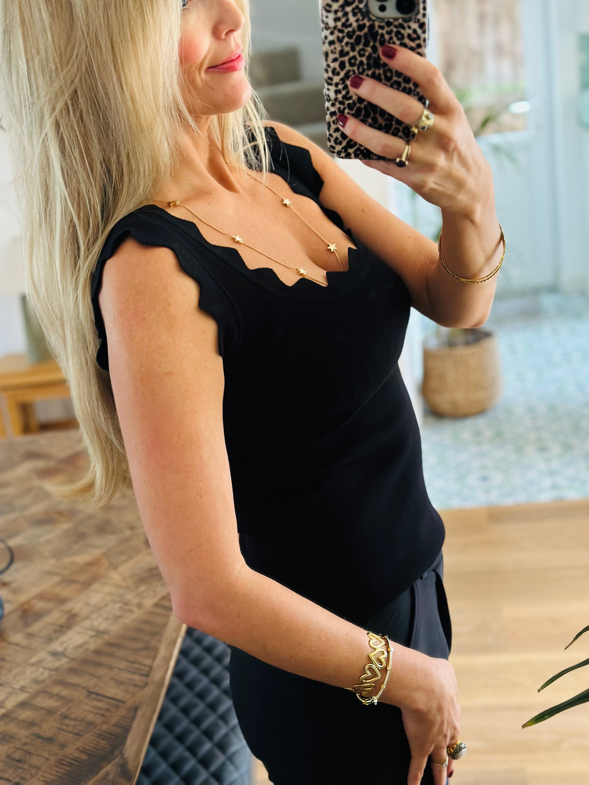 Scalloped Edge Knitted Vest