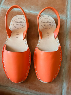 Sample Sale orange leather size 39