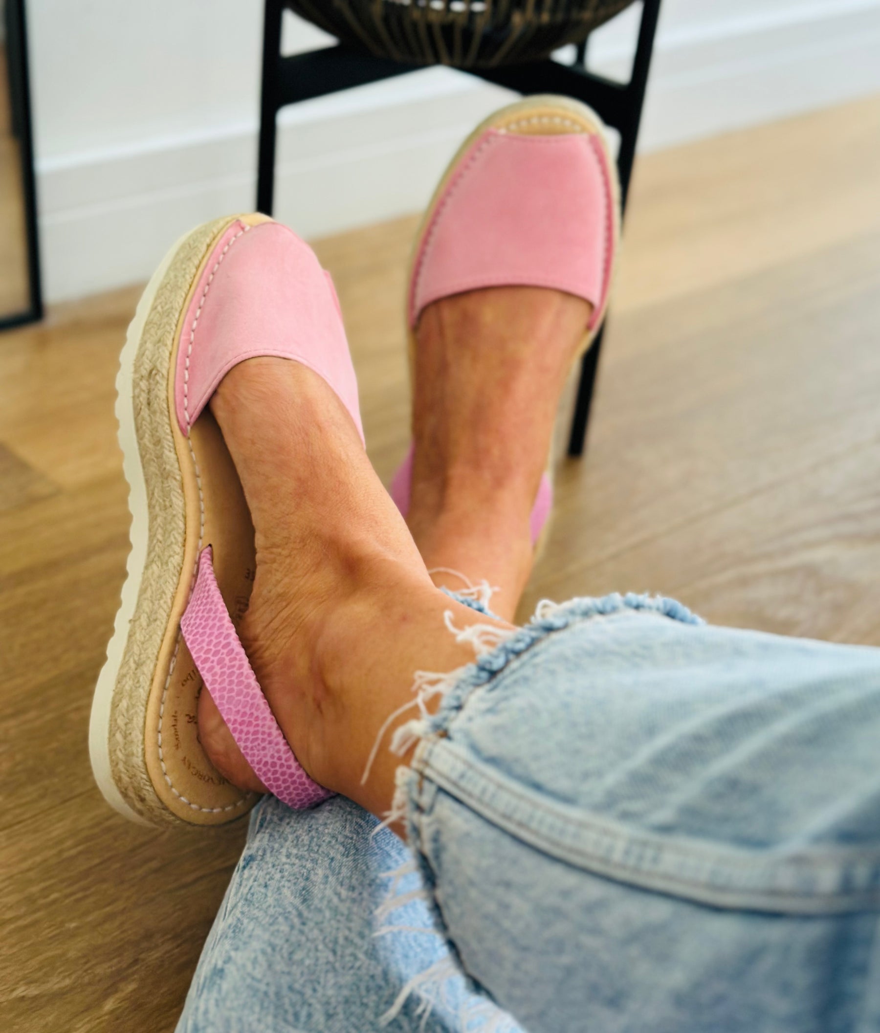 Soft Pink Lowforms