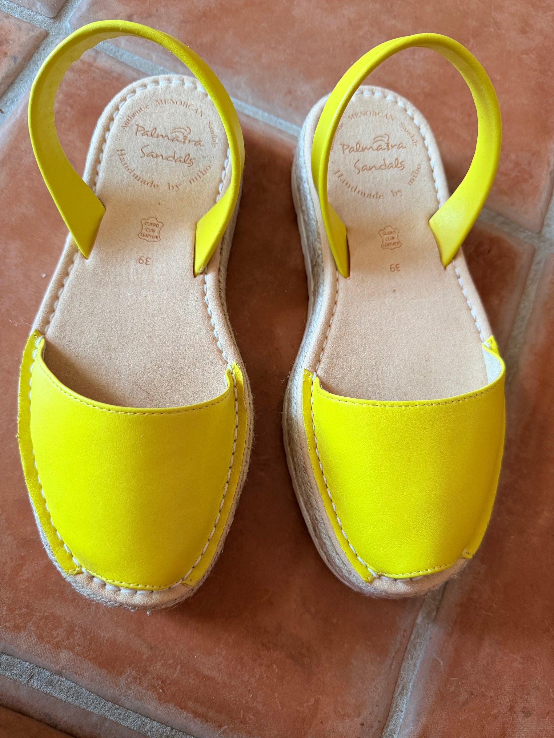 Sample sale yellow Lowforms size 39
