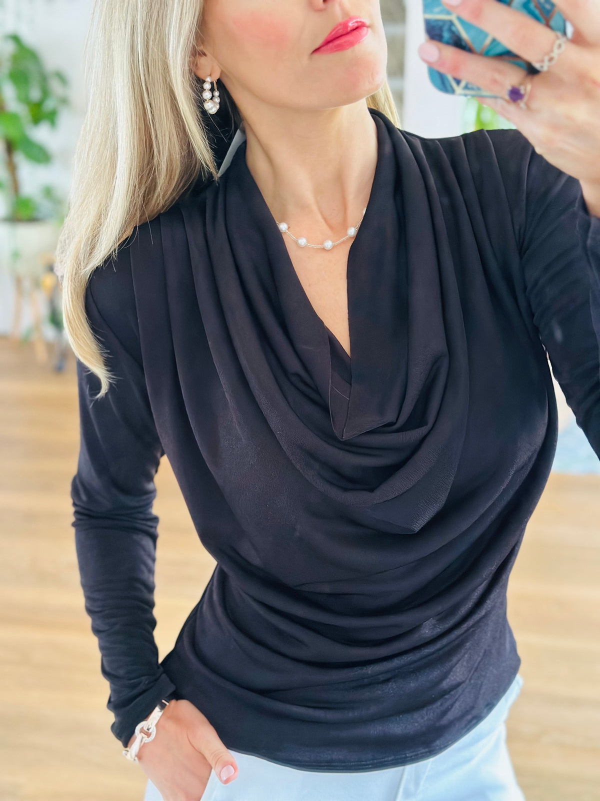 Cowl neck stretch top in black