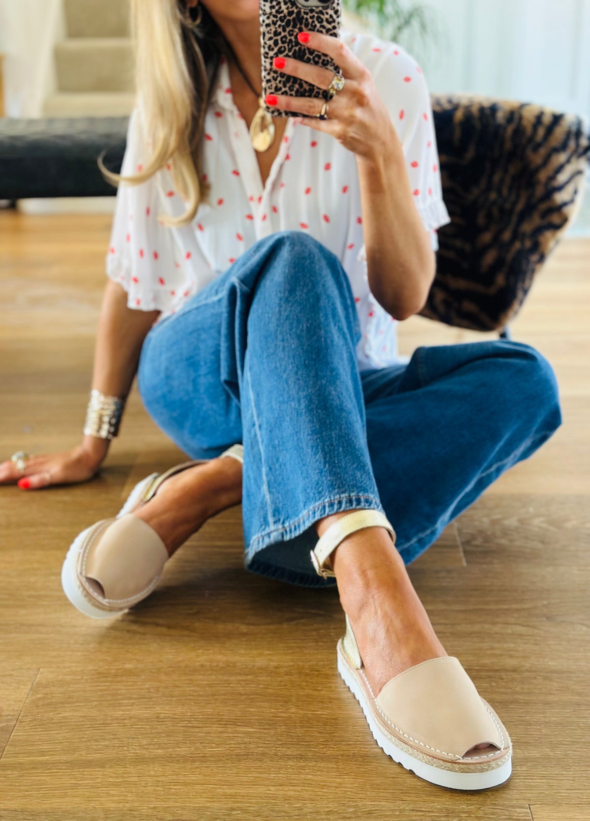 Jeanie Neutral Lowforms