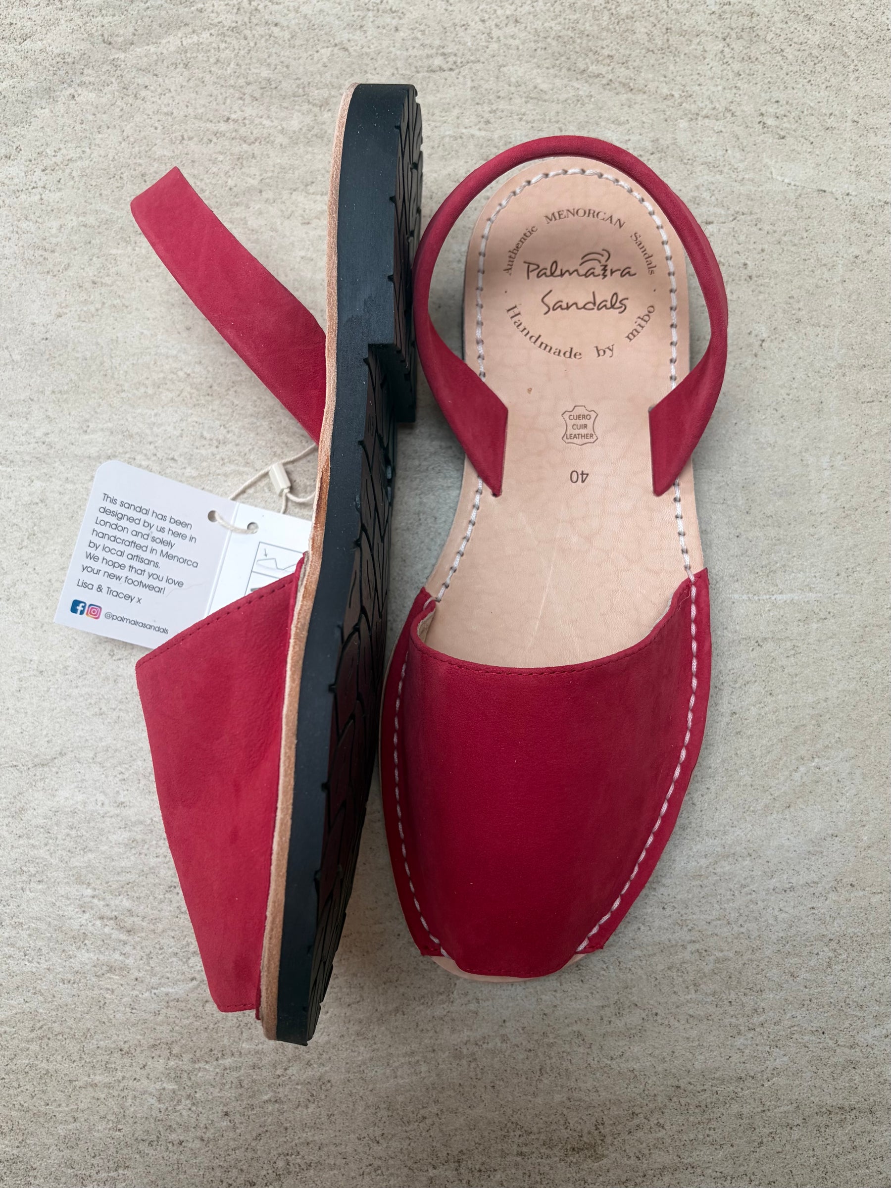 Sample Sale red suede size 40