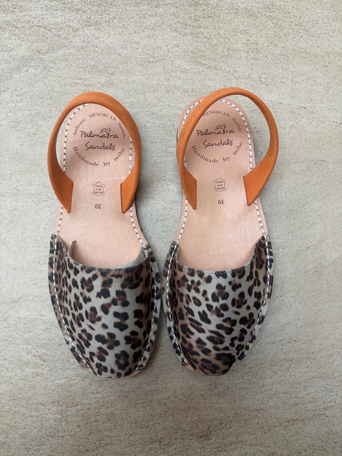 Sample Sale leopard yellow size 39