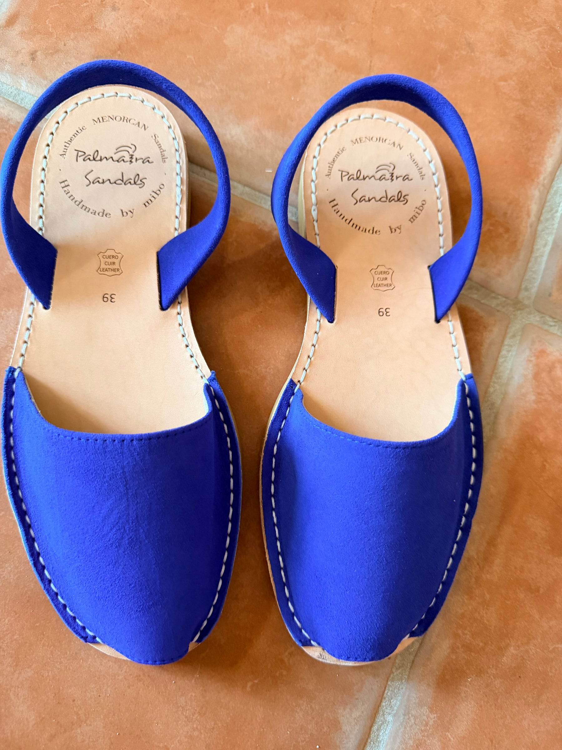 Sample sale blue suede size 39