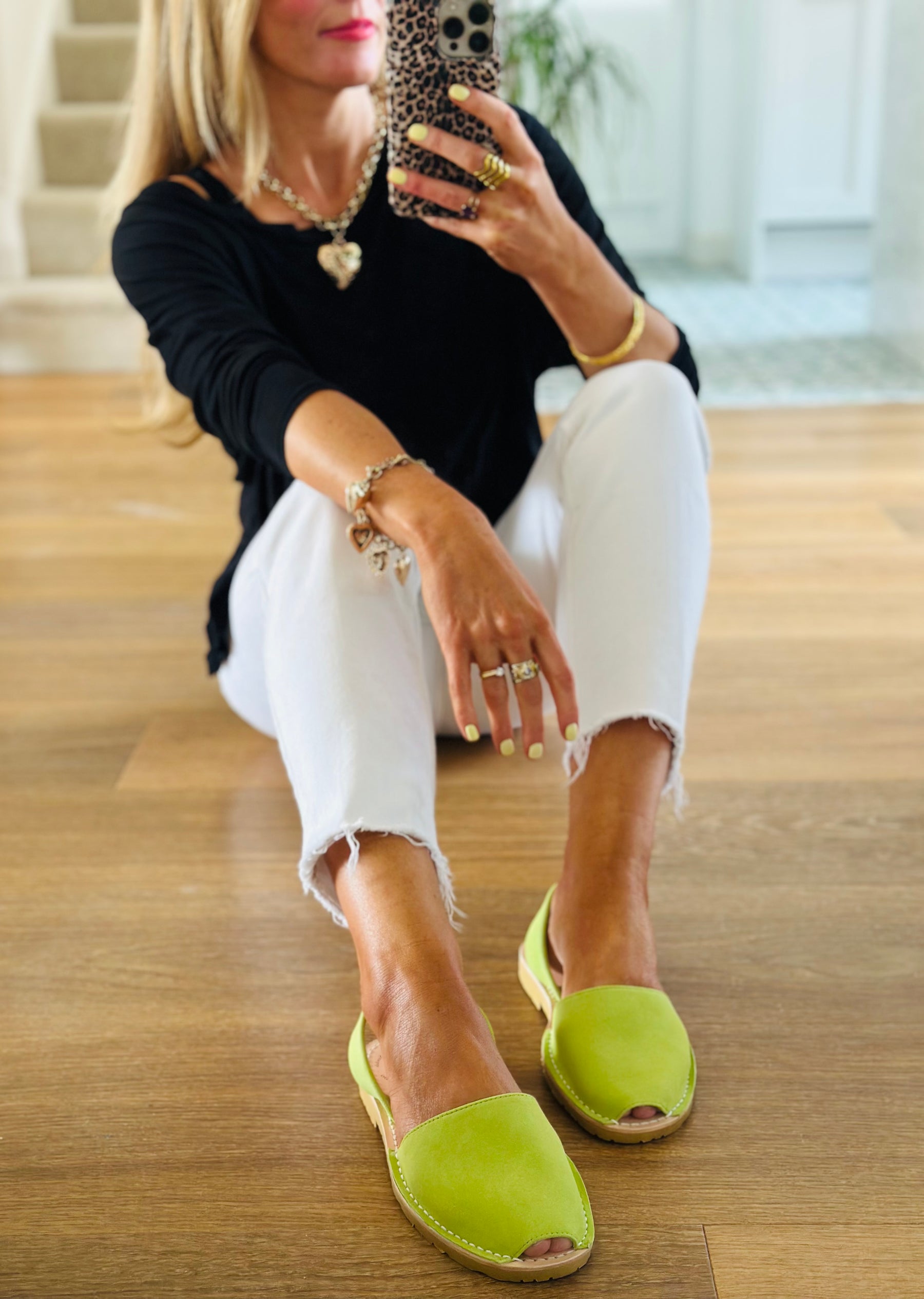 Kiwi Green Suede Avarcas