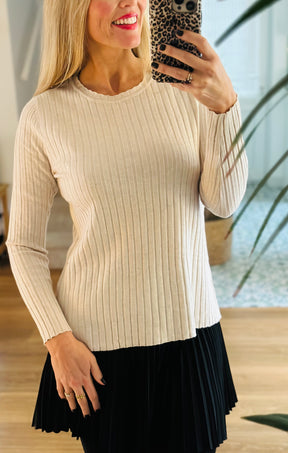 Round neck ribbed top
