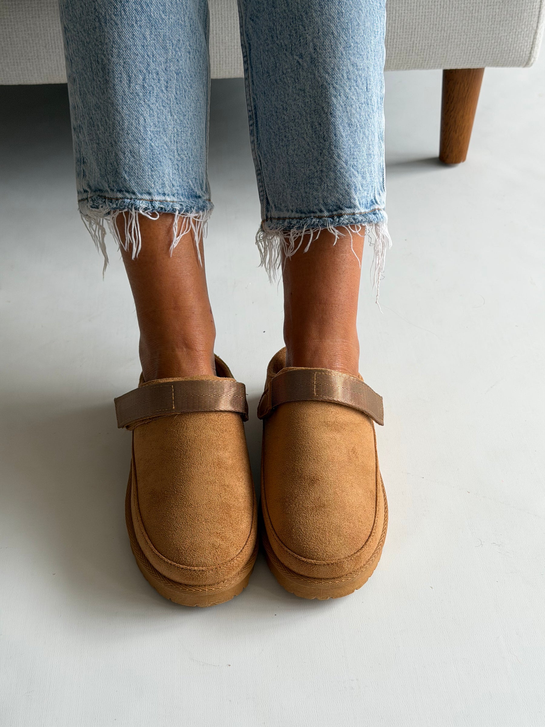 Platform Clogs Tan