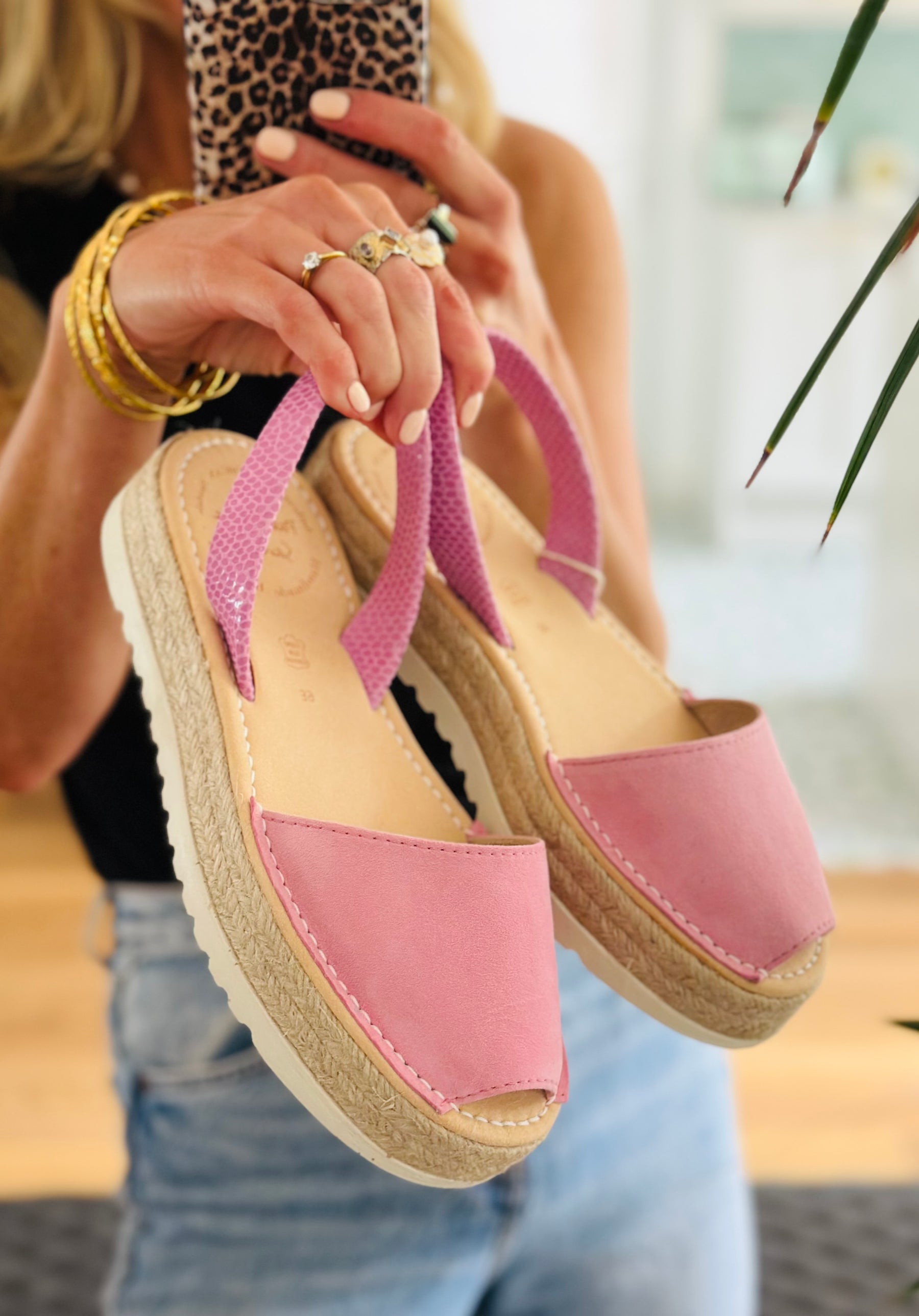Soft Pink Lowforms