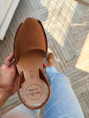 Rich Tan Suede Avarcas