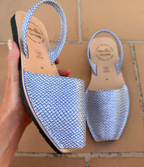 Sample Sale Blue and Silver size 39