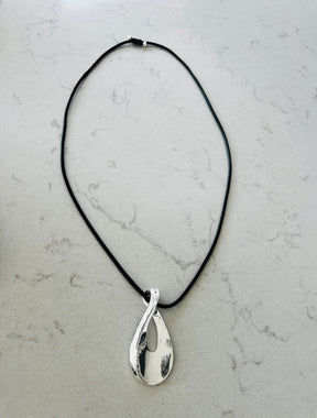 Leather thong pendant necklace