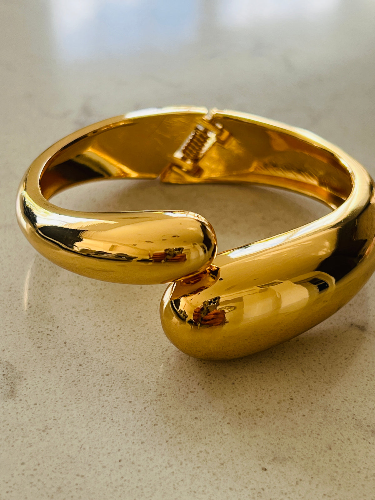 Hope Clasp Bangle