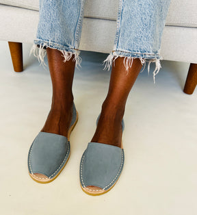 Levi Blue Nubuck Avarcas