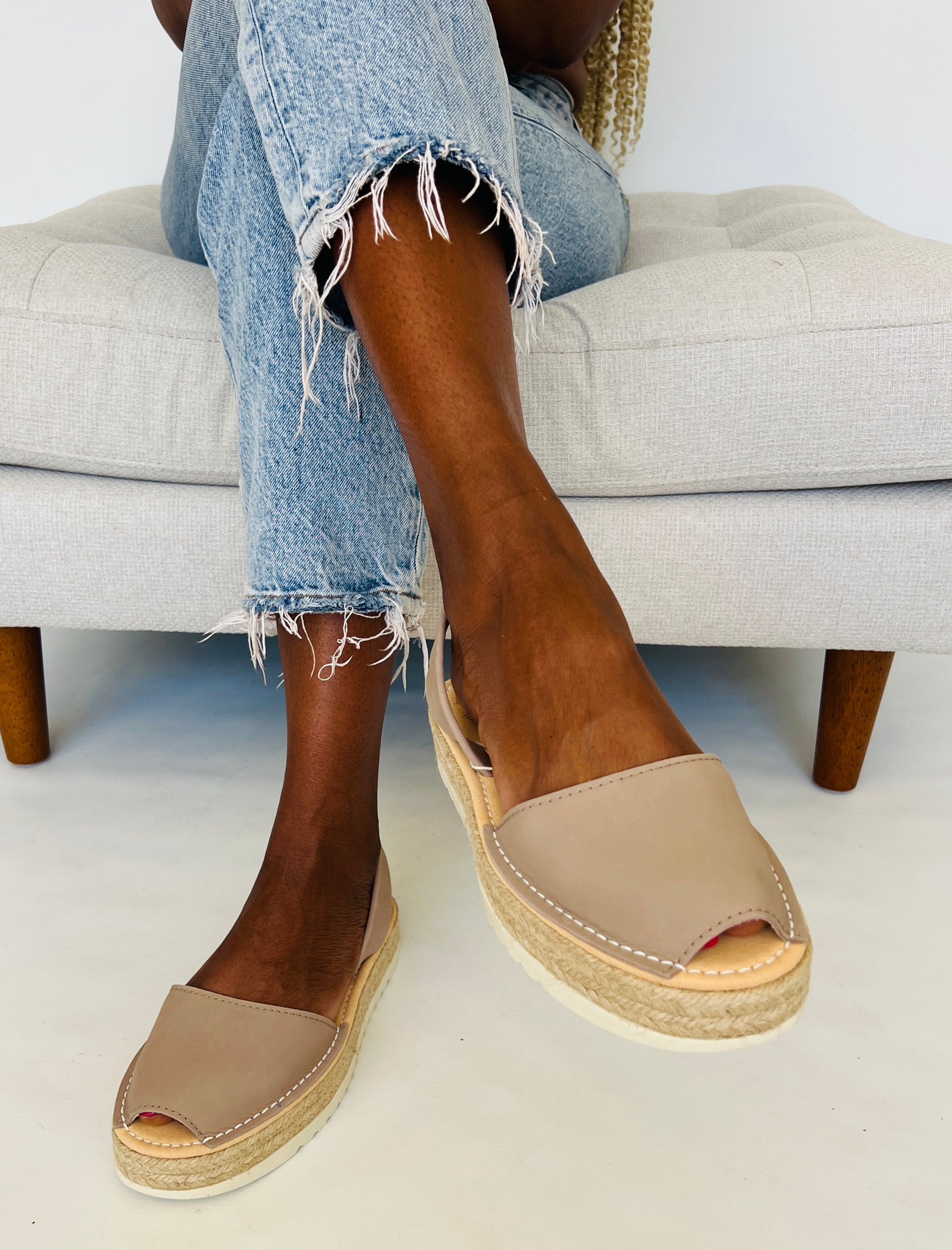 Sienna Lowforms