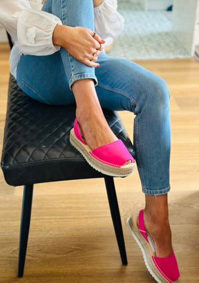Pretty in Pink Lowforms