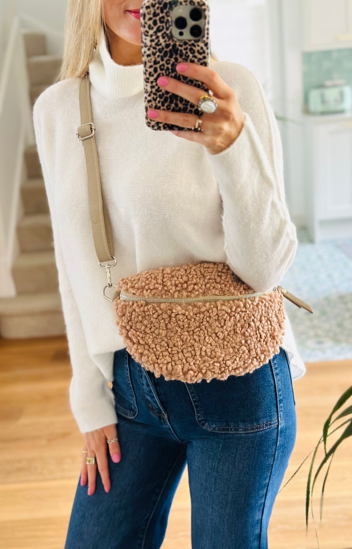 Handbag Mystery Option